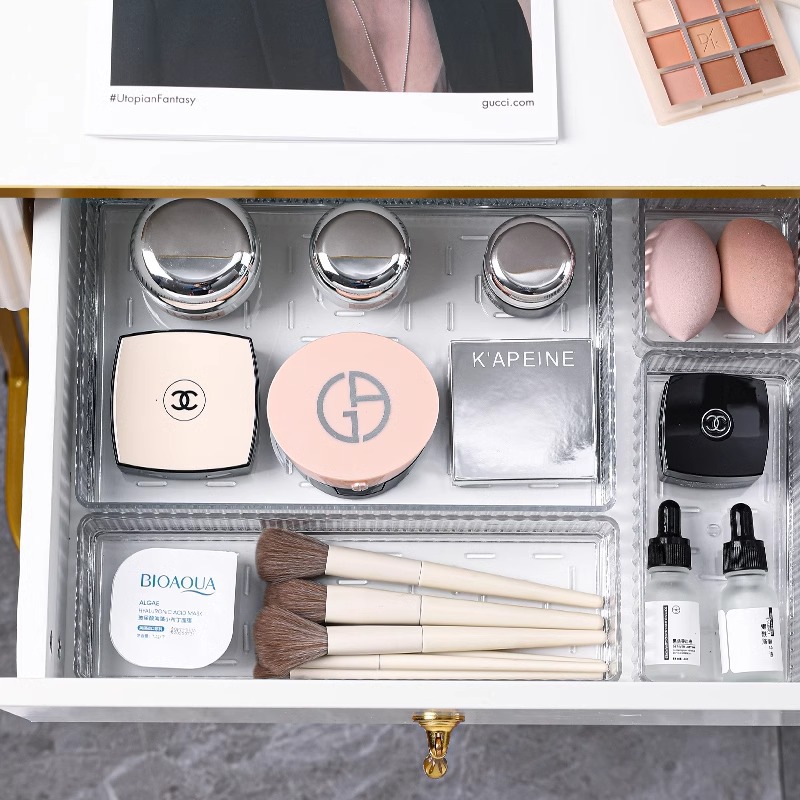 クリアな引き出しオーガナイザー、積み重ね可能な4サイズ、クリ - Drawer Organizer Tray のレビューと価格